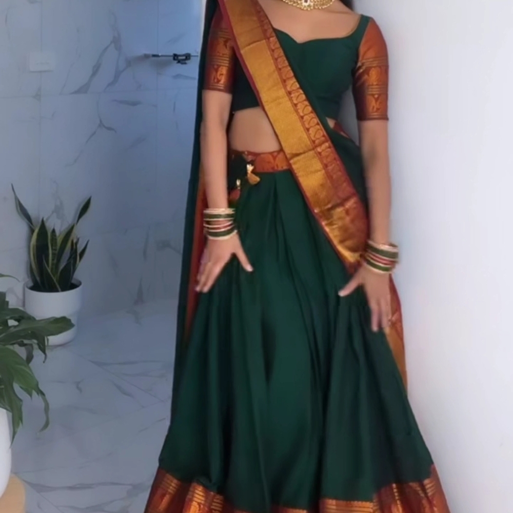 Elegant Green and Gold Women's Dhavani Set